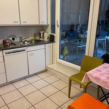 Mit Privatem Badezimmer In Guter Lage * Bern