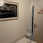 Mit Privatem Badezimmer In Guter Lage Homestay