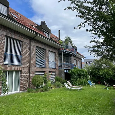 Homestay Gemuetliche Mit Eigenem Badezimmer Am Guter Lage