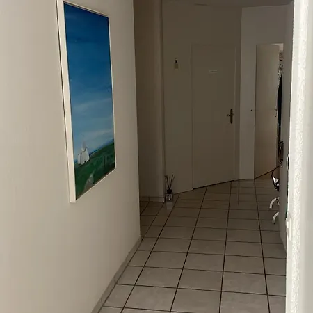 Mit Privatem Badezimmer In Guter Lage Séjour chez l'habitant *