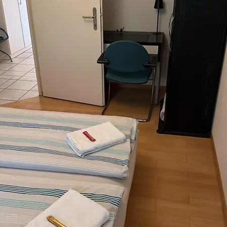 Homestay Gemuetliche Mit Eigenem Badezimmer Am Guter Lage Bern