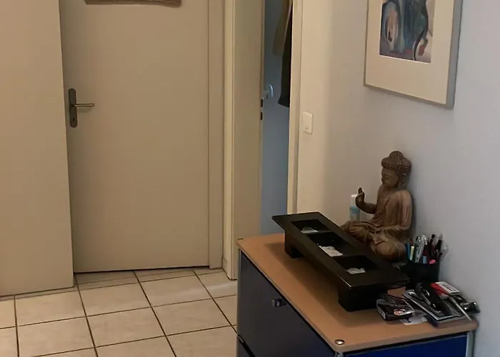 Privatunterkunft Mit Privatem Badezimmer In Guter Lage