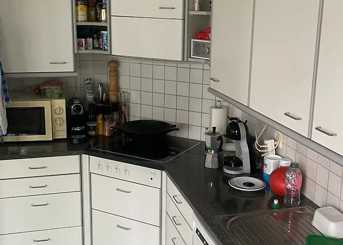 Mit Privatem Badezimmer In Guter Lage Δωμάτια σε οικογενειακή κατοικία Βέρνη