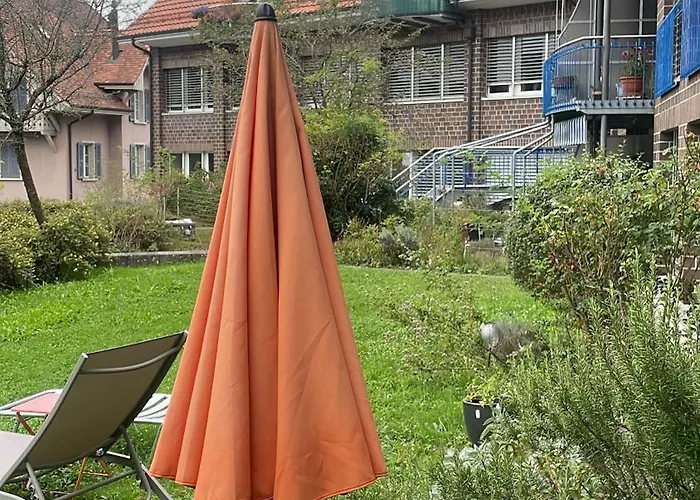 Mit Privatem Badezimmer In Guter Lage *